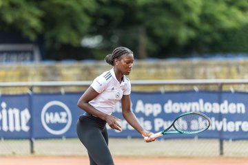 Noma Noha Akugue 28 - BL DTV Hannover - Der Club an der Alster : Ergebnis: 2:7